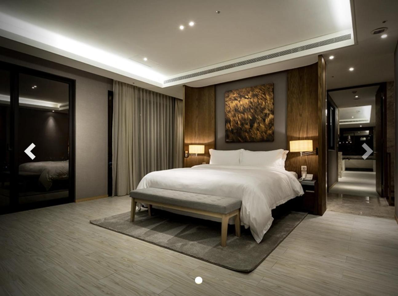 Cuncyue Hot Spring Resort Luodong Oda fotoğraf A bedroom at the Ritz-Carlton, Maldives