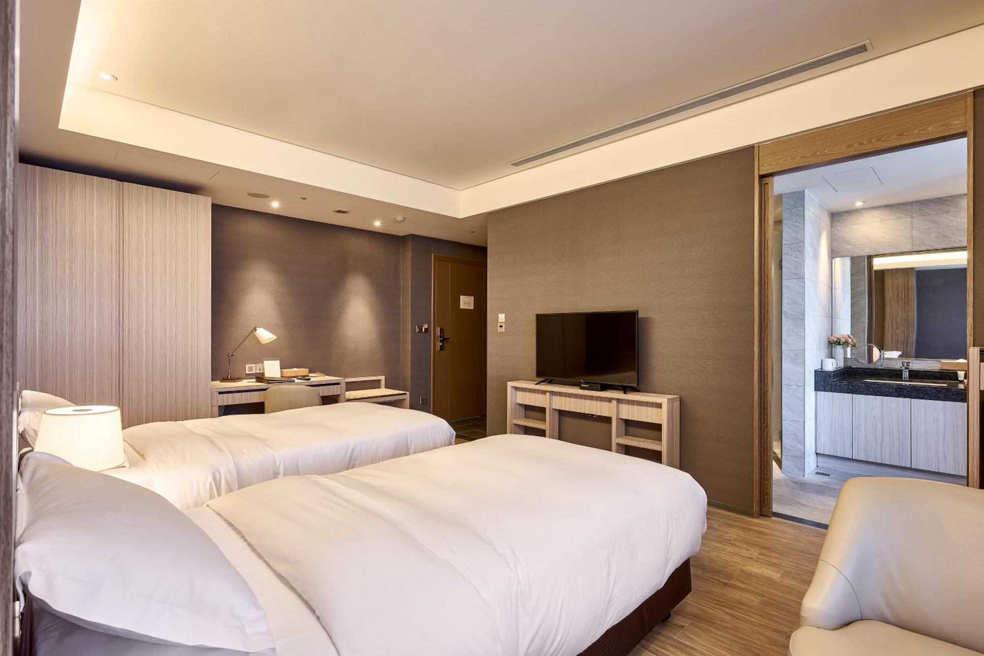 Cuncyue Hot Spring Resort Luodong Oda fotoğraf Deluxe Twin Room