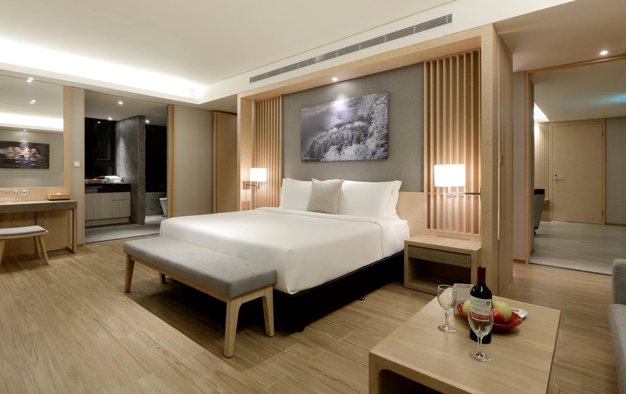 Cuncyue Hot Spring Resort Luodong Dış mekan fotoğraf Deluxe Suite